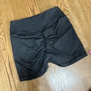 Super cute high waist gym shorts!